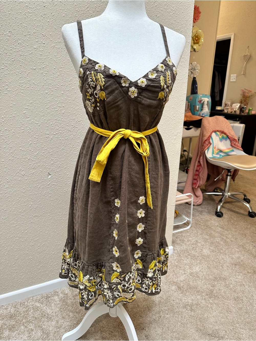 Lithe 100% Linen Floral Embroidered Babydoll Dress Knee Length Tie Waist Sz 0
